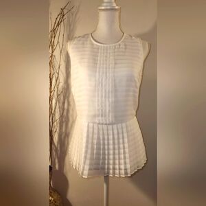 NWT Banana Republic Cream Top Size 4